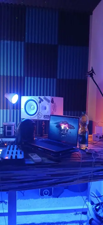 스튜디오 코너